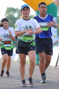 BIB: 1905, 1824
                            <button type="button" onclick="openModal(3653190)" class="btn btn-primary btn-sm float-right btn-popup" data-toggle="modal" data-target=".modal-high-quality">
                        <i class="fas fa-shopping-cart"></i> Add to Cart
                    </button>
                                            <button type="button" onclick="isThisMe(3653190, true)" class="btn btn-success btn-sm float-right btn-popup btn-isme hidden" data-toggle="tooltip" data-placement="bottom" title="นี่คือรูปของคุณใช่ไหม คลิกที่นี่เพื่อเอาเข้าอัลบั้ม">
                        <i class="fas fa-plus"></i> Add to album
                    </button>
                    <button type="button" onclick="isThisMe(3653190, false)" class="btn btn-warning btn-sm float-right btn-popup btn-isnotme hidden">
                        <i class="fas fa-ban"></i> Remove from album
                    </button>